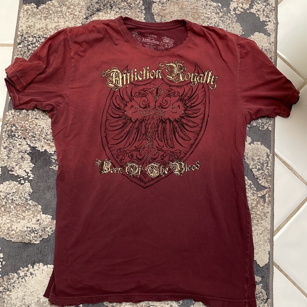 Mens Affliction Royalty Collection Distressed Tee XL.